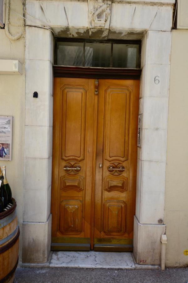 Old Town Antibes Apartment Екстер'єр фото